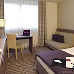 머큐어 프랑크푸르트 에쉬본 오스트 4*