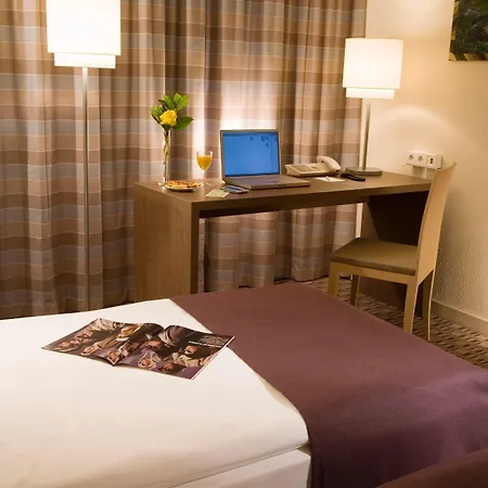 Mercure Frankfurt Ost 4*