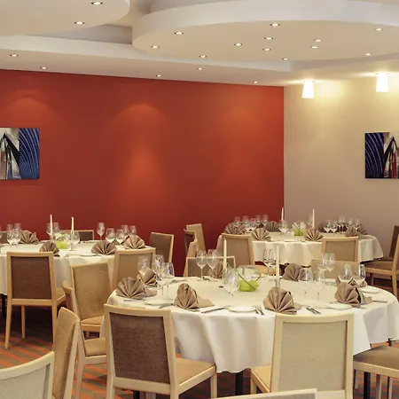 Mercure Frankfurt Ost Hotel 5*