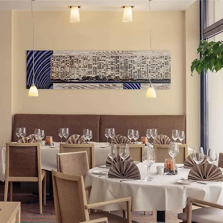 Hotel Mercure Frankfurt Ost 5*
