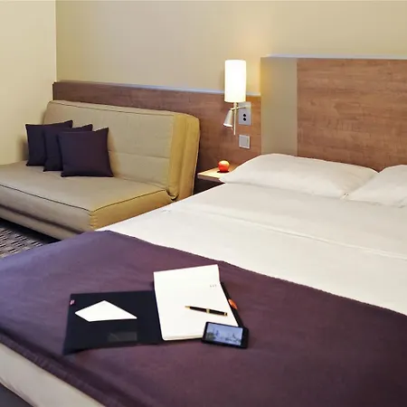 Mercure Frankfurt Ost 5*