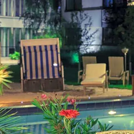 Mercure Frankfurt Ost 5*