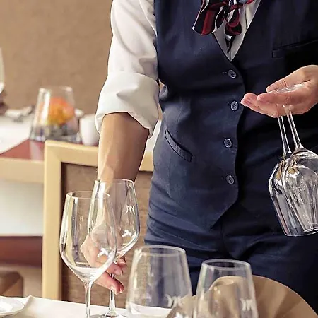 Mercure Frankfurt Ost Szálloda 5*
